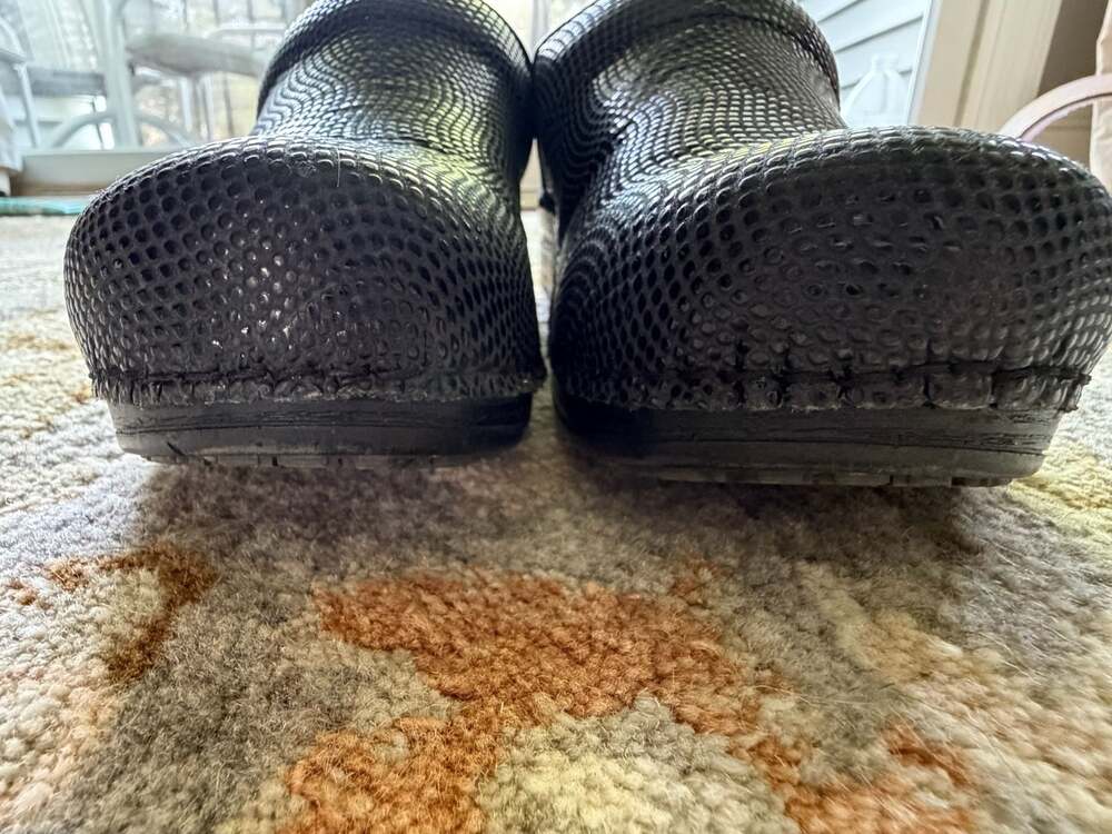 Dansko Pro XP Black Textured Slip Resistant Clogs Size 40